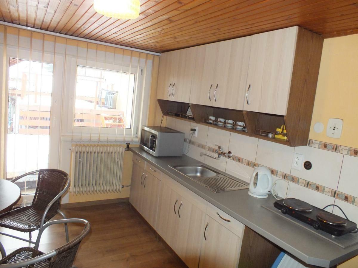 Apartmany Zachar Bešeňová Zewnętrze zdjęcie